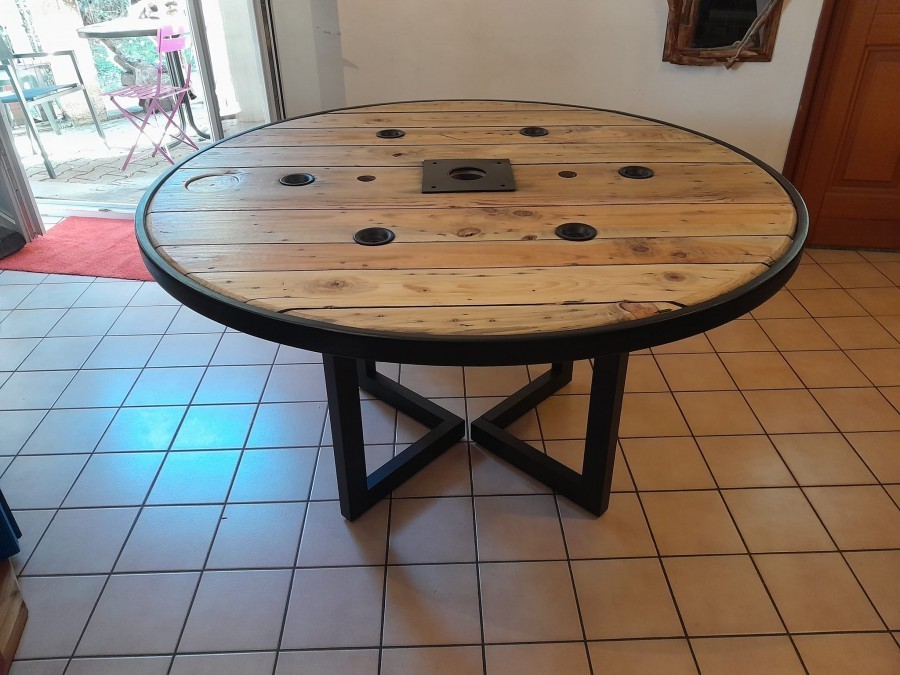 Quelles sont les différentes façons de décorer une table basse touret ?