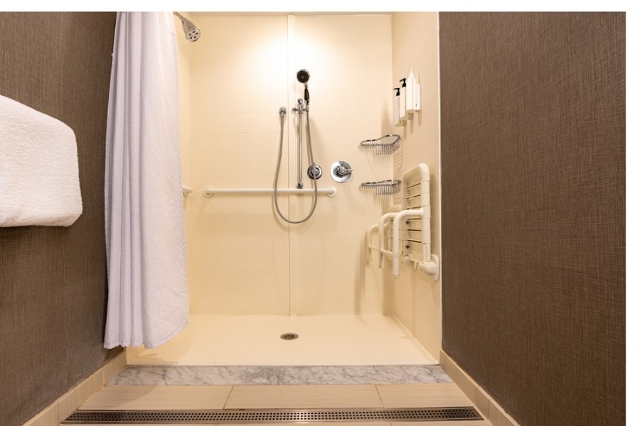 Comment déterminer la hauteur parfaite des robinets de douche ?